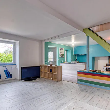 1 Bedroom Stunning In Jumilhac-le Grand Prázdninový dům *